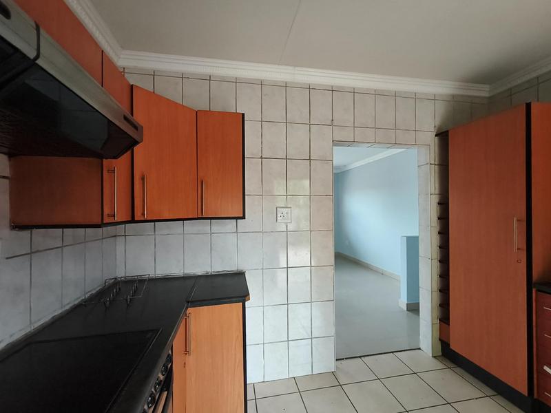 6 Bedroom Property for Sale in Mthata Eastern Cape